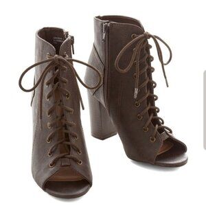 Modcloth | Bamboo Lace-Up Peek-a-Boo Booties